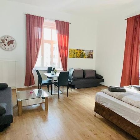 Deluxe Quad Room Dw Vienne Extérieur photo