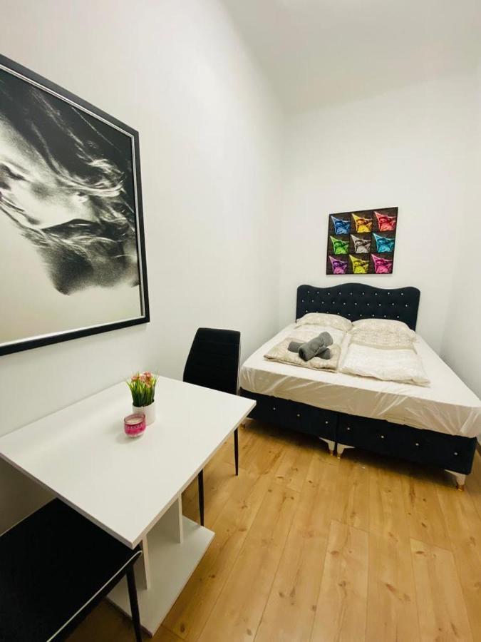 Deluxe Quad Room Dw Vienne Extérieur photo