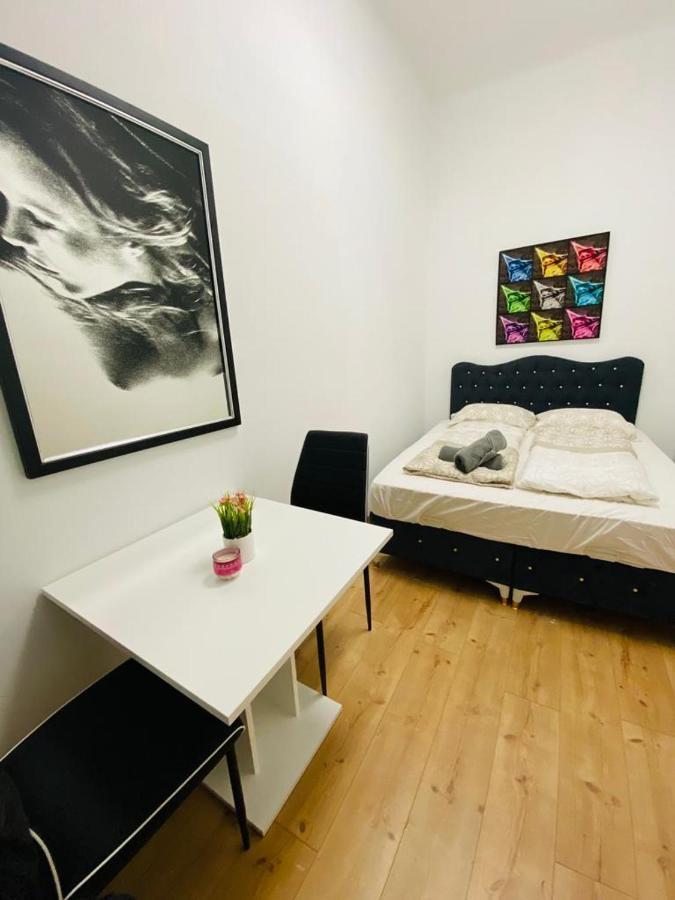 Deluxe Quad Room Dw Vienne Extérieur photo