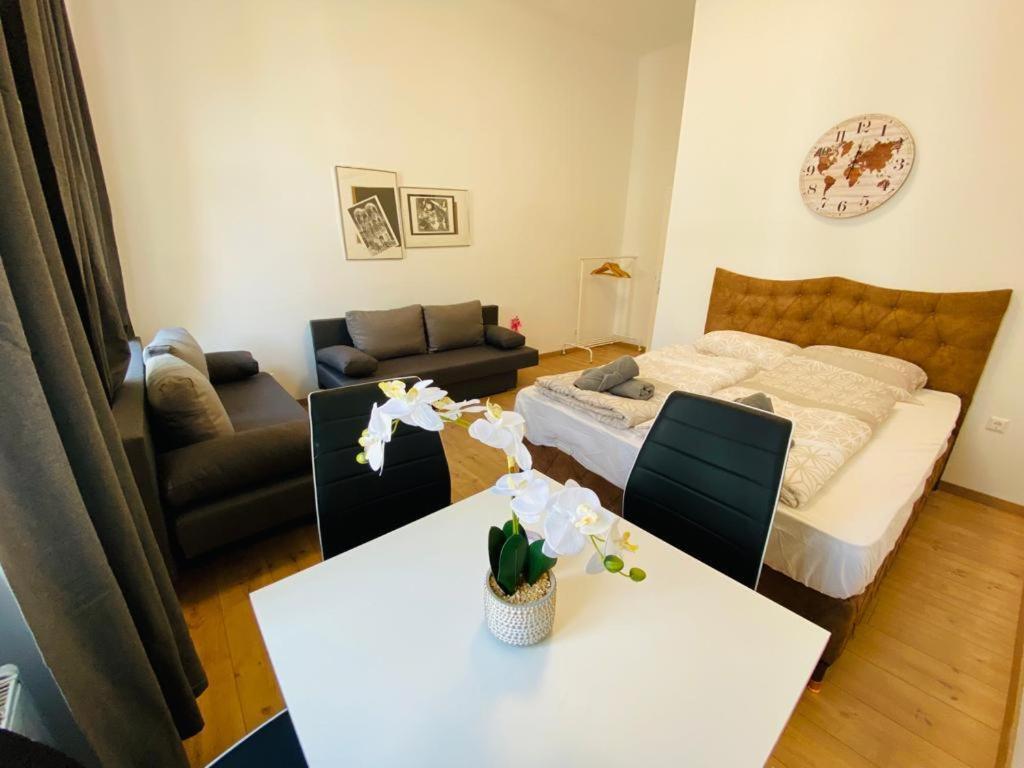 Deluxe Quad Room Dw Vienne Extérieur photo