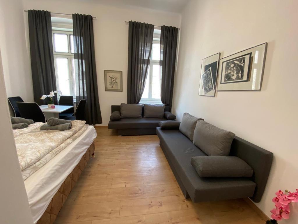 Deluxe Quad Room Dw Vienne Extérieur photo